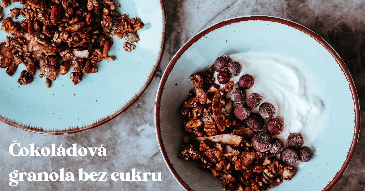 ✅ Recept na nejlepší granolu bez cukru ✅ Domácí granola je chutnější než kupovaná ✅ K snídani, na svačinu i do chia pudinku ✅ Zdravá granola je low carb