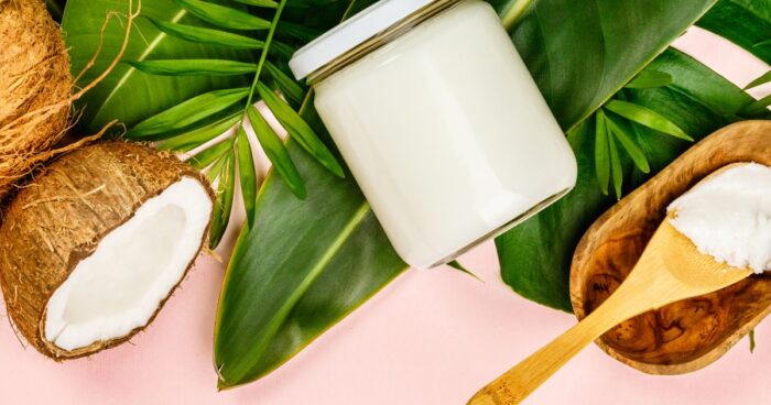 Kokos se vyznačuje naprosto skvělou chutí. Obsahuje velké množství prospěšných látek, vitaminů a minerálů.