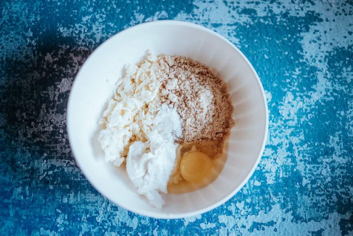 Pro milovníky vůně skořice doporučujeme přidat 1/2 lžičky do těsta na skořicové šneky.