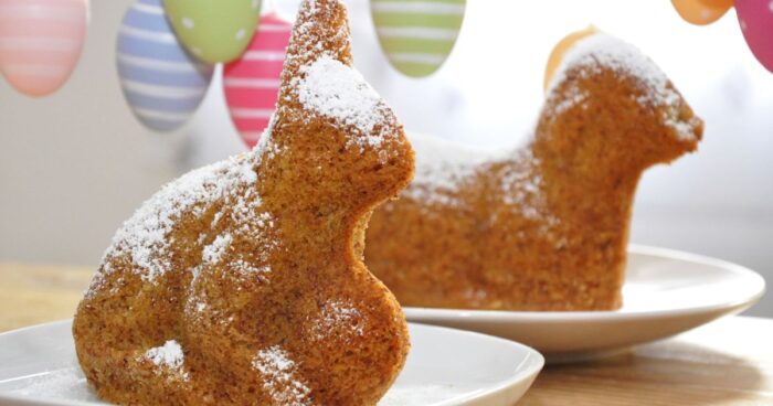 Nemáte doma formy na beránka? Nevadí, těsto můžete upéct v libovolné formě. Například velikonoční vajíčko, zajíc nebo hřbet.