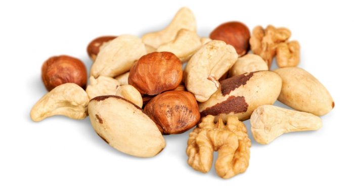 Podle některých studií konzumace ořechů pomáhá i k zrychlení metabolismu, a tudíž k spalování většího množství tuků.