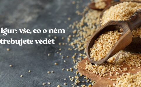 Bulgur je základní surovina středomořské kuchyně a kuchyně blízkého východu. I u nás ho můžete běžně sehnat už snad v každém supermarketu. Stejně jako rýže nebo kuskus je hodně univerzální a hodí se jak do slané, tak i sladké kuchyně
