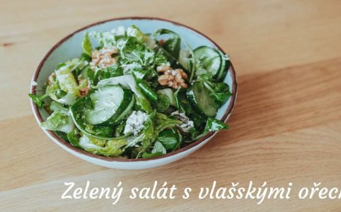 Zelený salát s nivou