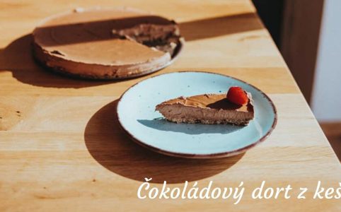 Čokoládový raw dort