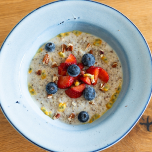 Quinoa na sladko: Dokonalá snídaňová kaše z quinoy