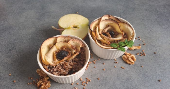 Recept: Zapečená pohanka na sladko s jablky