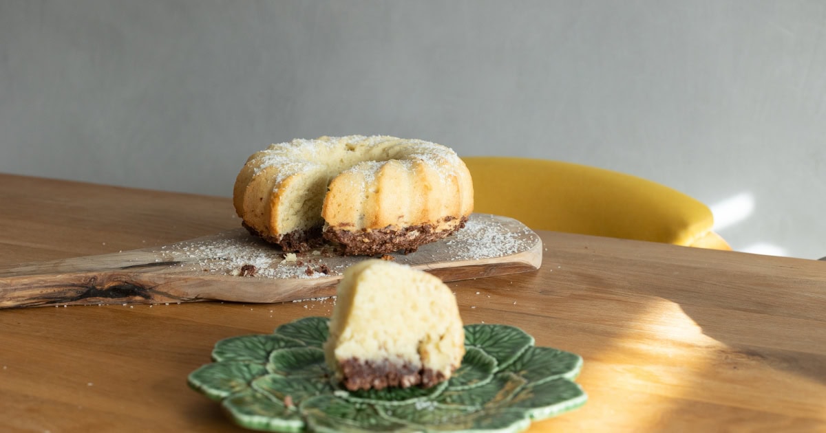 Kokosová bábovka bez vajec a bez cukru