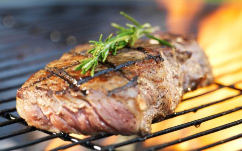 Jak správně naložit krkovici na grilování?