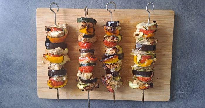 Jak připravit nejlepší špízy na grilování včetně marinád