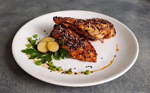 Nejlepší marináda na kuřecí maso na grilování se sezamem