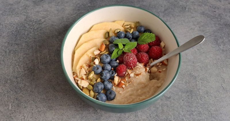 jáhlová kaše na sladko s ovocem