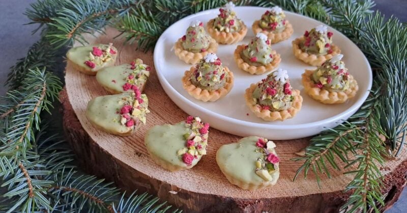 Linecké košíčky s pistáciovým krémem