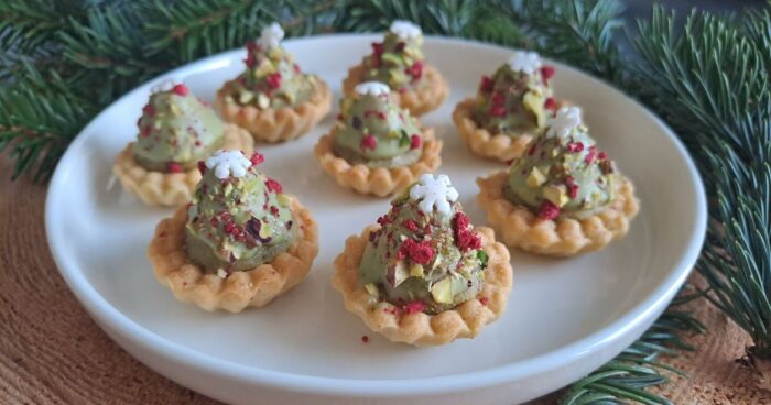 Linecké košíčky s pistáciovým krémem