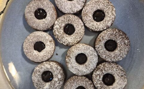 Staročeské makové cukroví s povidly