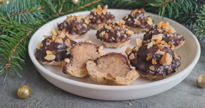 Vánoční ořechové košíčky