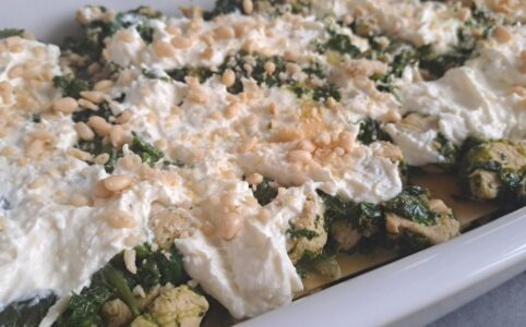 Lasagne se špenátem a kuřecím masem