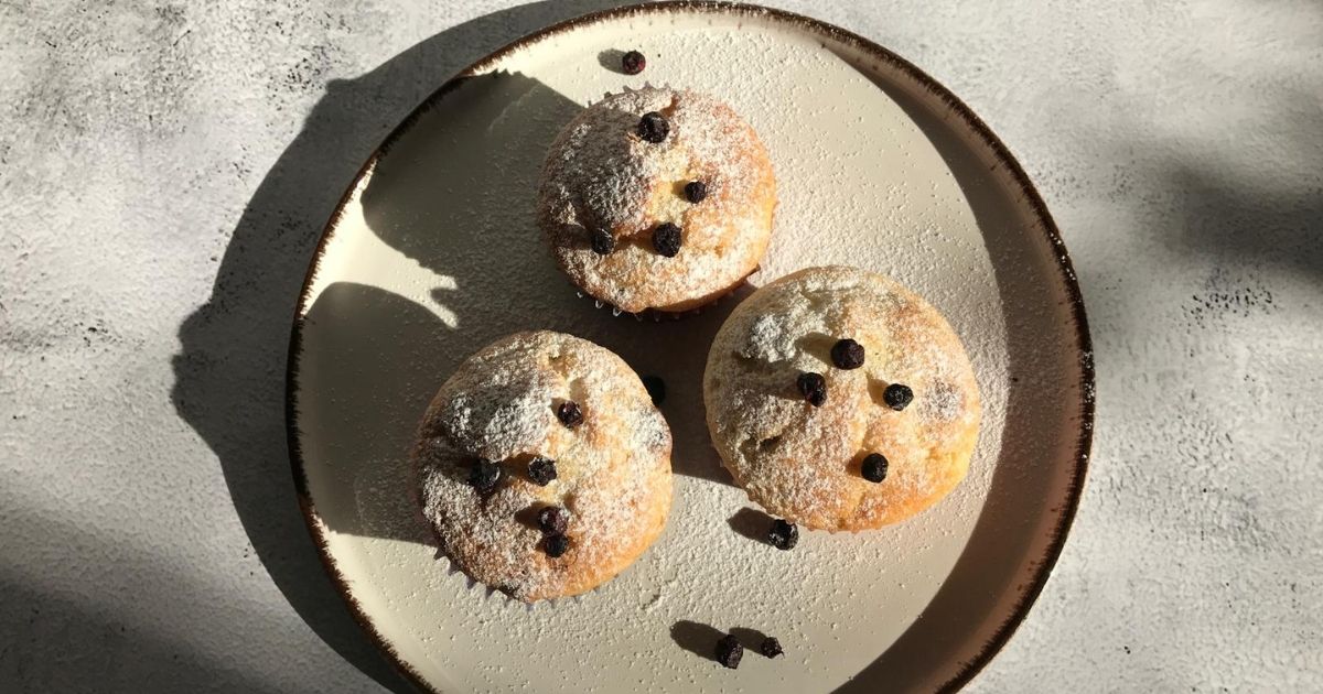 Recept: Vláčné tvarohové muffiny s borůvkami

